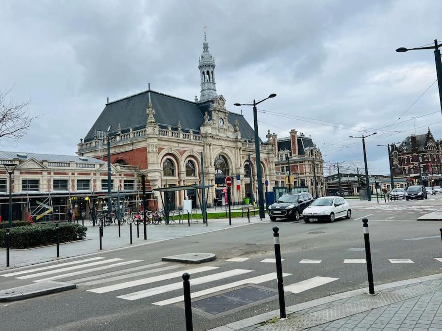 Apt Des Artistes, 3 Min A Pied Gare Et Centre Valenciennes Exteriör bild