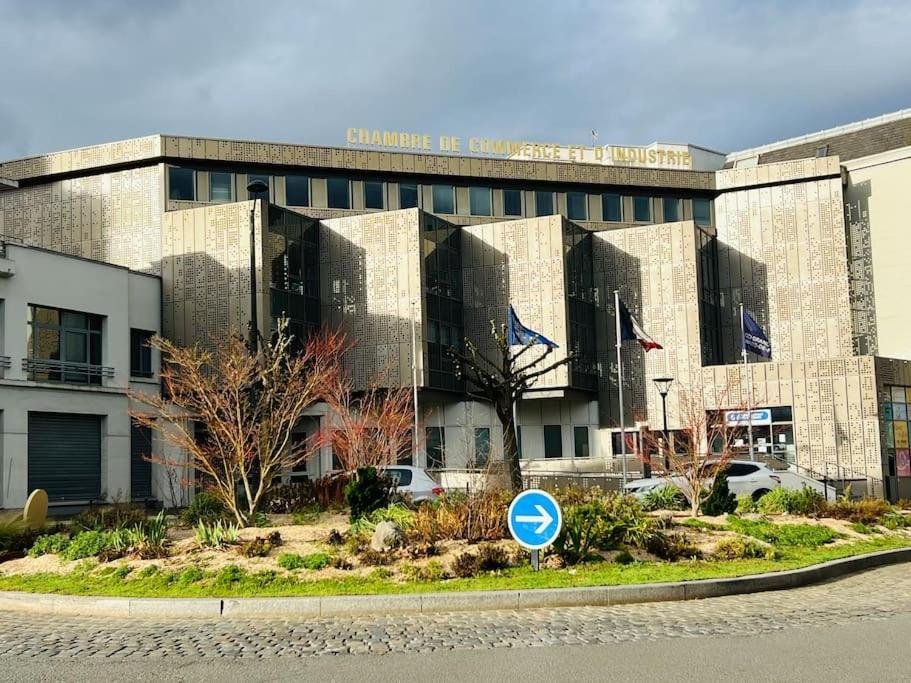 Apt Des Artistes, 3 Min A Pied Gare Et Centre Valenciennes Exteriör bild